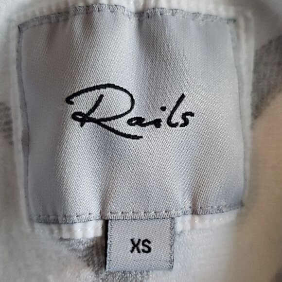 Rails x Revolve Jordyn Plaid Tunic Top in White and Charcoal size XS - Picture 3 of 5